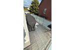 Helle 3 Zimmer-WohnungHaushälfte 1.OG zum 01.10.25 + Balkon