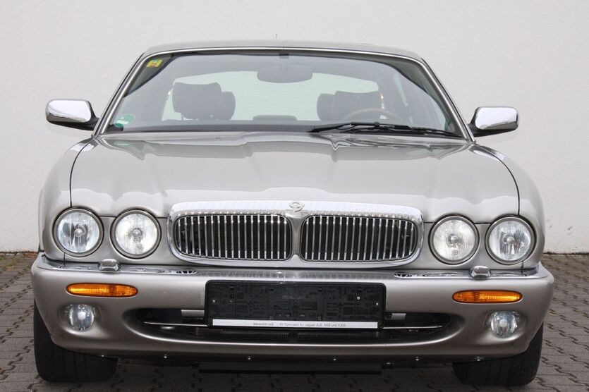 Jaguar Daimler 83.500 km 44.999 € Heppenheim 64646