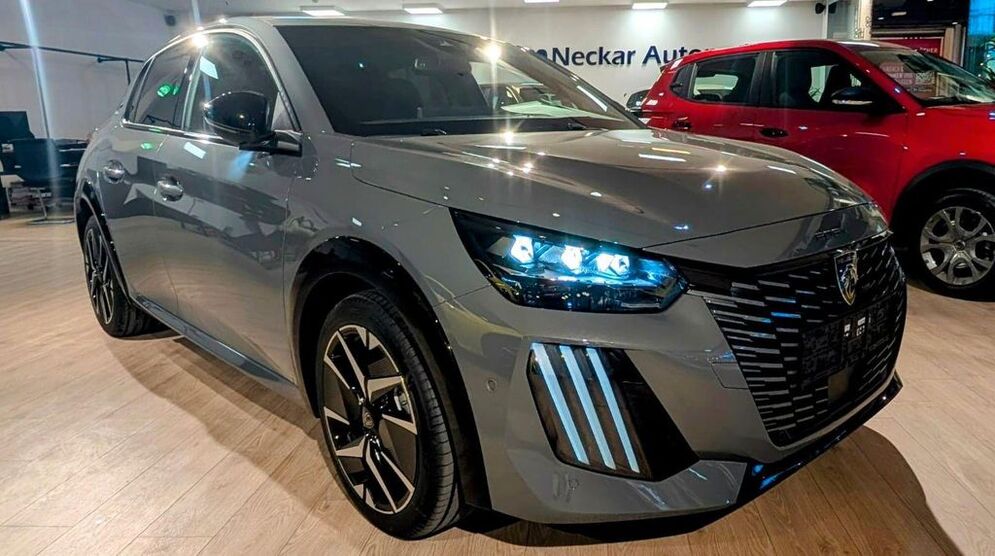 Peugeot 208 3.999 km 20.490 € Esslingen am Neckar 73733