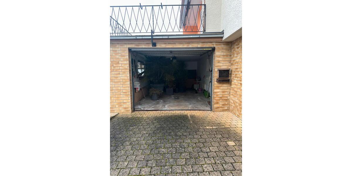 Einfamilienhaus Burkardroth - 6 Zimmer, 180 m&sup2;, 1.200&euro; | Angebot:26628083