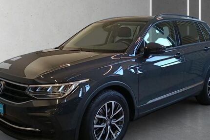 VW Tiguan 40.976 km 23.968 &euro; Weida 07570