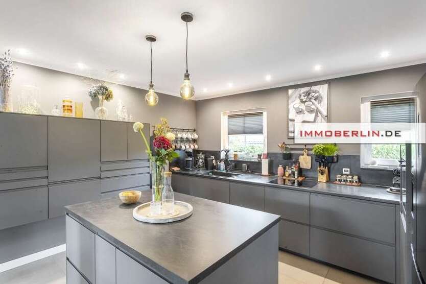Haus zum Kaufen in Berlin 880.000 € 180 m²