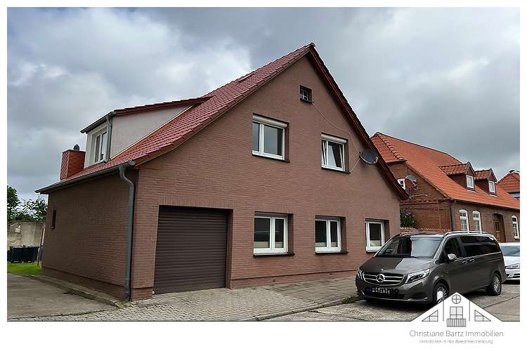 Haus zum Kaufen in Neukloster 154.750 € 100 m²