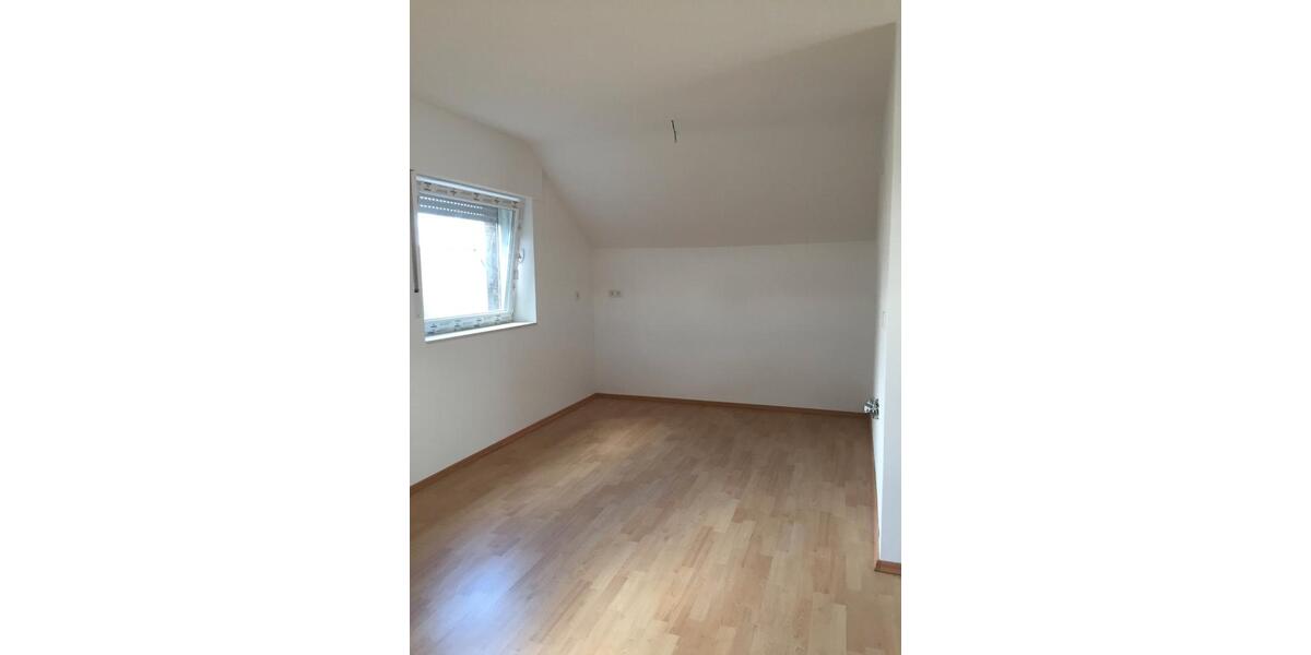 Dachgeschoßwohnung Ibbenbüren Bockraden - 3 Zimmer, 71 m&sup2;, 190.000&euro; | Angebot:26815411