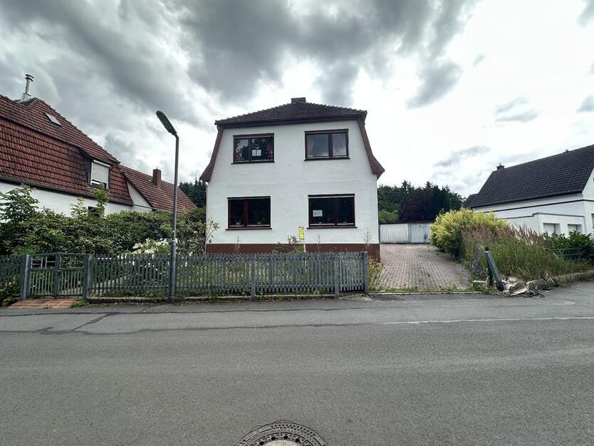 2Familienhaus+Einliegerwohnung 7-Zimmer+2xGarage+2. Baugrundstück zimmer