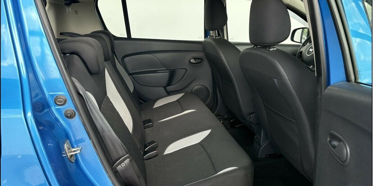 Dacia Sandero II 0.9 TCe 90eco Stepway Navi PDC Tempo 159.000 km 4.999 &euro; Stade 21682