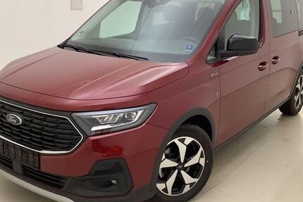 Ford Grand Tourneo 17.204 km 36.990 € Aschersleben 06449