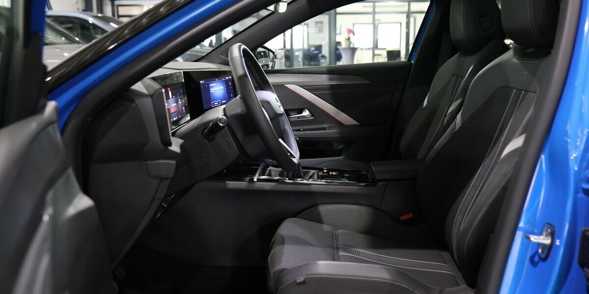 Opel Astra L ST T GS-SPORT BLUE & BLACK / PANORAMA 9.000 km 23.991 &euro; Hamm 59077