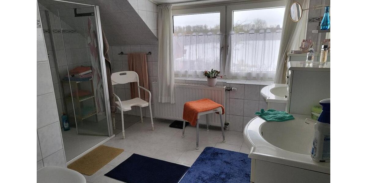 Einfamilienhaus Handewitt - 5 Zimmer, 256 m&sup2;, 2.200&euro; | Angebot:24754204