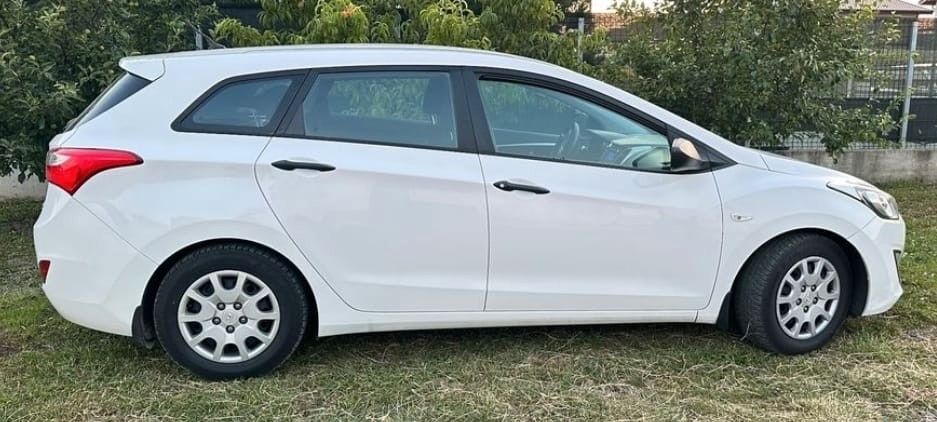 i30