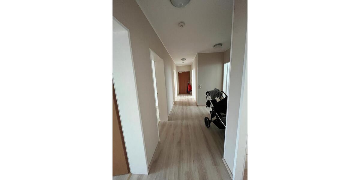 Etagenwohnung Hameln Kernstadt - 4 Zimmer, 83 m&sup2;, 125.000&euro; | Angebot:26150146