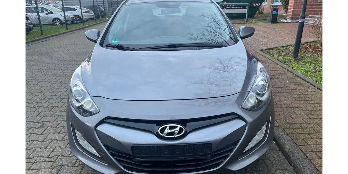 Hyundai i30 196.000 km 5.999 € Dietzenbach 63128