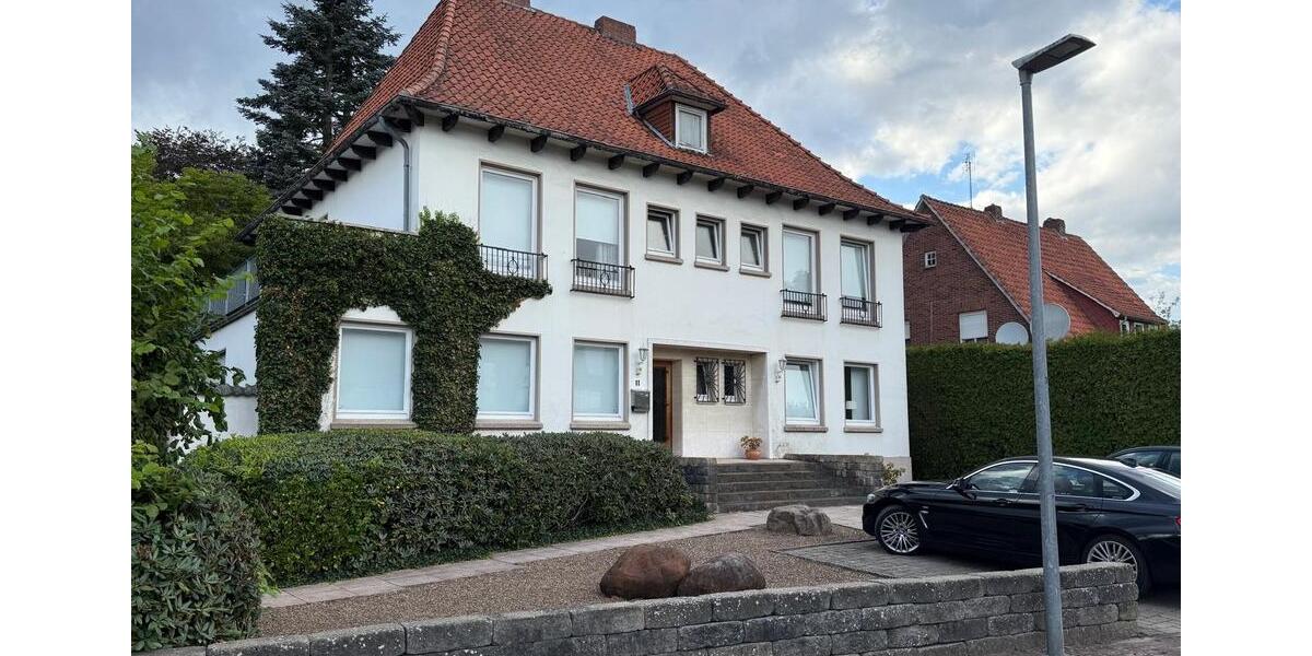 Villa Lohne (Oldenburg) - 9 Zimmer, 300 m&sup2;, 820.000&euro; | Angebot:26745362
