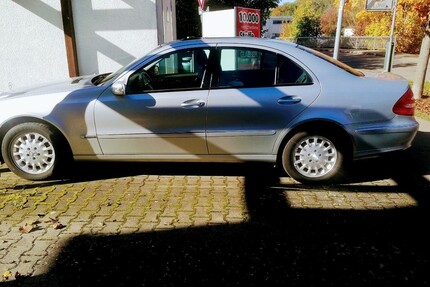 Mercedes-Benz E-Klasse 238.800 km 5.300 € Lichtenstein 72805