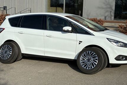 Ford S-Max 94.500 km 16.400 &euro; Biberach an der Riss 88400