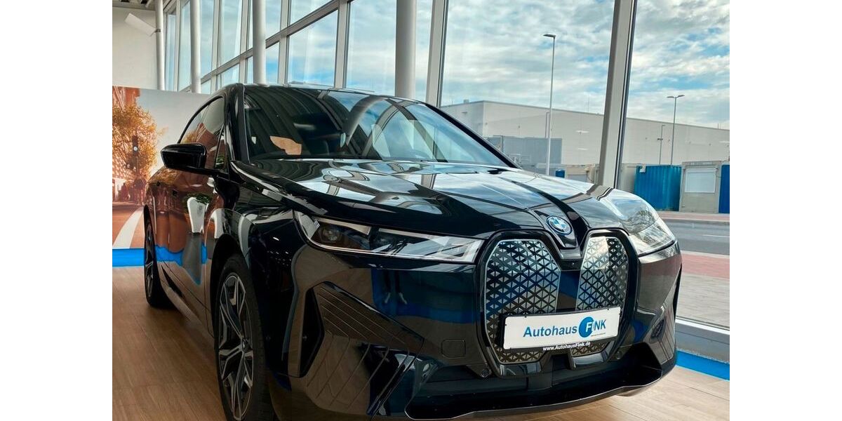 BMW iX 15.748 km 56.700 &euro; Erlangen 91058