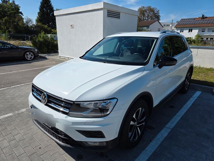 VW Tiguan 79.000 km 20.229 € München 81737