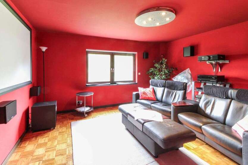 Haus zum Kaufen in Ebergötzen 299.000 € 226 m²