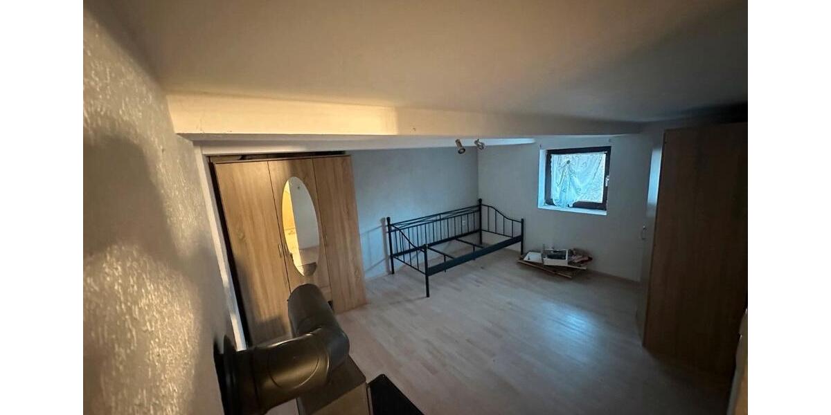 Doppelhaushälfte - 8 Zimmer, 110 m&sup2;, 97.999&euro; | Angebot:27002053
