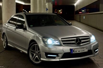 Mercedes-Benz C 250 240.000 km 12.999 € Köln 50739