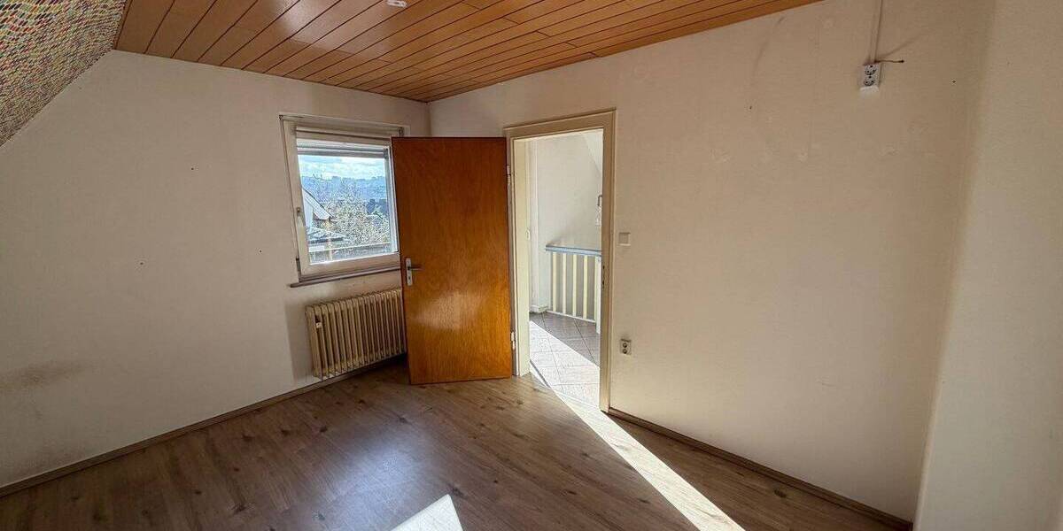 Doppelhaushälfte Bad Berleburg - 5 Zimmer, 135 m&sup2;, 189.000&euro; | Angebot:25938522