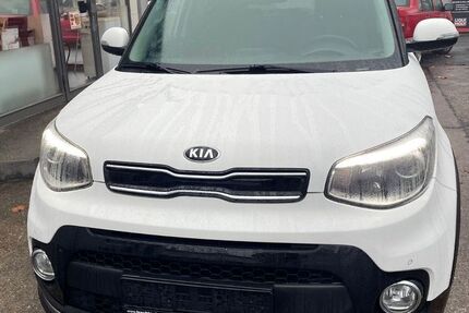 Kia Soul 72.000 km 12.990 € Wiesbaden 65199