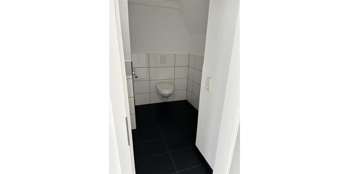 Einfamilienhaus Horb am Neckar - 7 Zimmer, 200 m&sup2;, 1.800&euro; | Angebot:25856131
