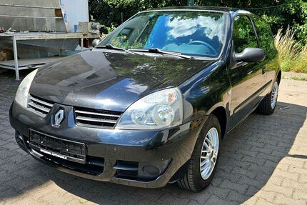 Renault Clio 101.136 km 2.699 &euro; Floh-Seligenthal 98593
