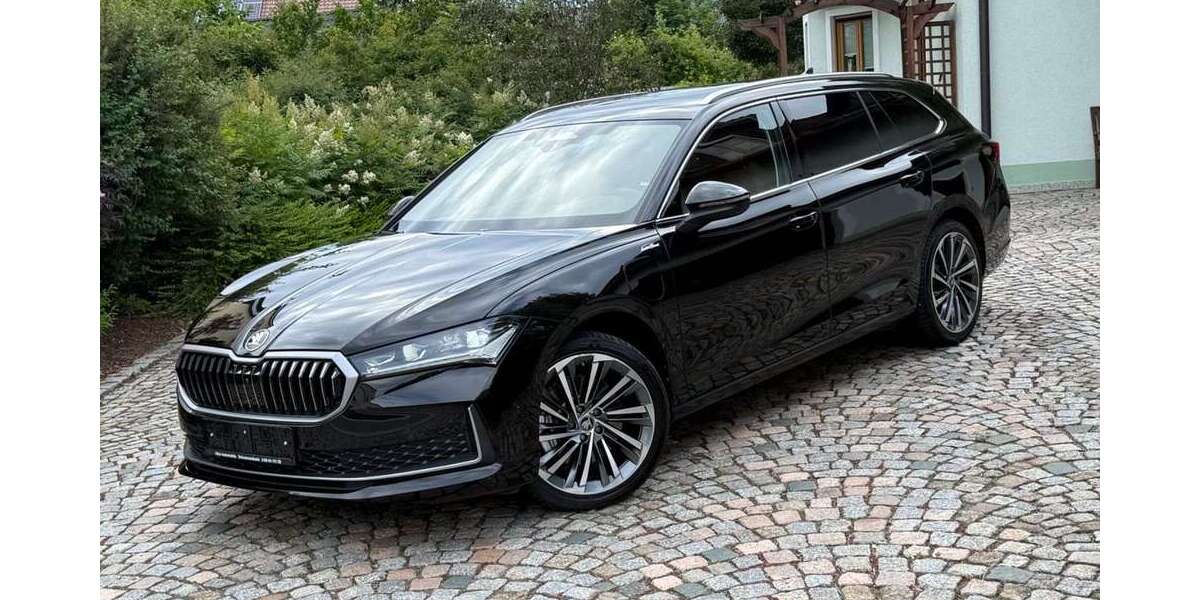 Skoda Superb 4.800 km 44.440 &euro; Schwarzenbach 92720