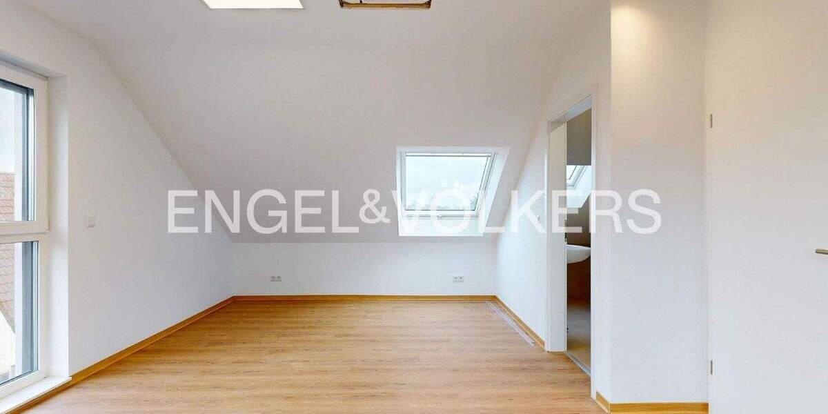 Reihenmittelhaus Kamp-Lintfort Niersenbruch - 4 Zimmer, 177 m&sup2;, 2.500&euro; | Angebot:25822363