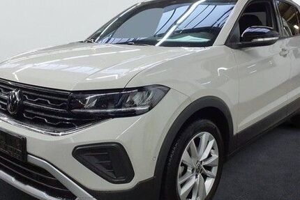 VW T-Cross 18.095 km 24.990 &euro; Bremerhaven 27568