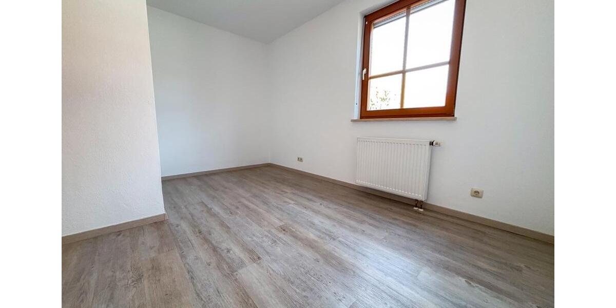 Etagenwohnung Ansbach - 3 Zimmer, 68 m&sup2;, 720&euro; | Angebot:26413570