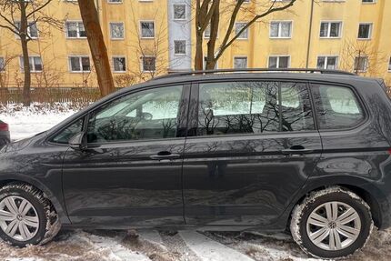 VW Touran 145.800 km 14.980 &euro; Hannover 30179