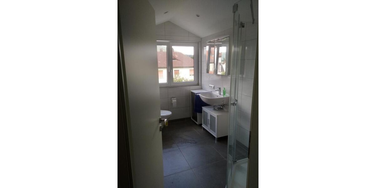 NUR für REFERENDARE oder Lehrkräfte - voll möblierte Wohnung 2 zimmer