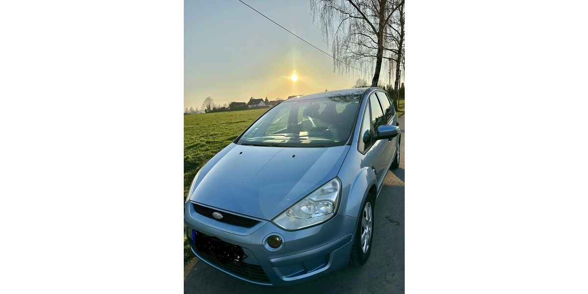 Ford S-Max 262.000 km 2.800 &euro; Medebach 59964
