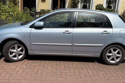 Toyota Corolla 179.000 km 3.990 &euro; Göttingen 37077