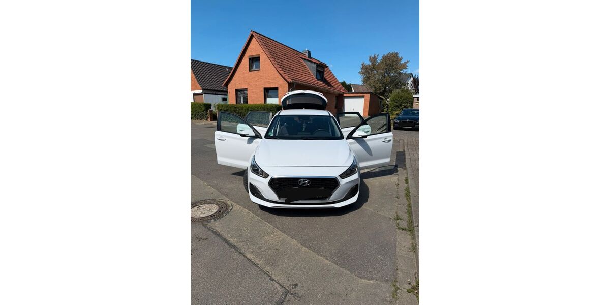Hyundai i30 80.000 km 12.000 &euro; Salzgitter 38226