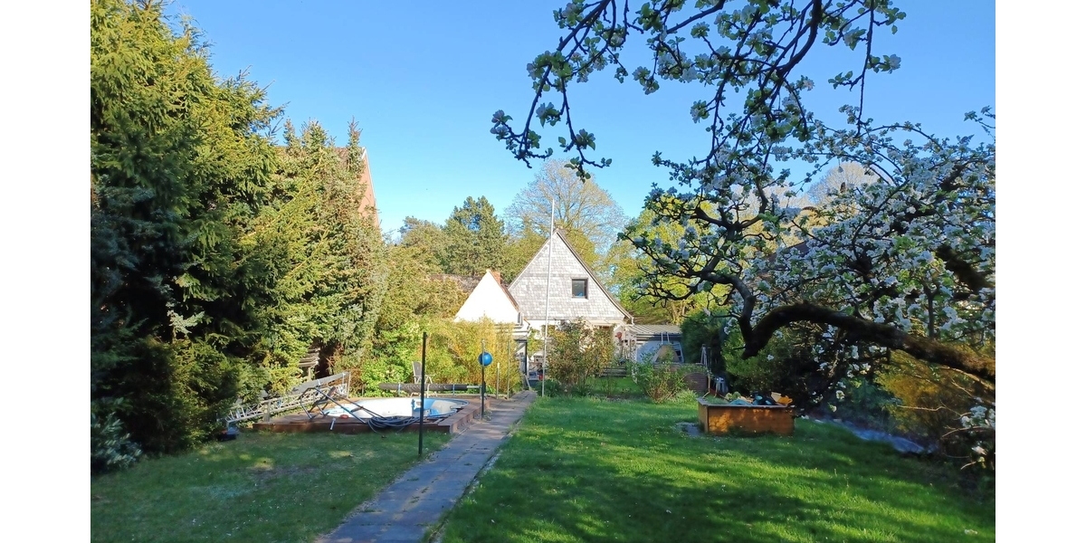 Freistehendes Einfamilienhaus in Bad Schwartau mit Garage - Einfamilienhaus Bad Schwartau | Angebot:27283638