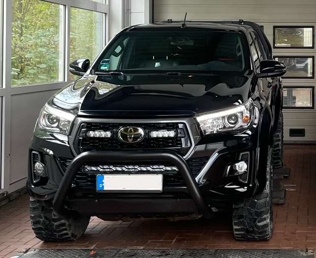 Toyota Hilux 137.000 km 39.990 &euro; Wipperfürth 51688