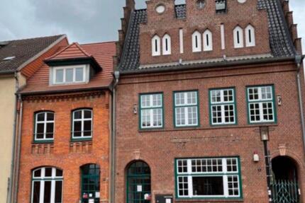 Wohnung Gadebusch - 3 Zimmer, 120 m&sup2;, 1.180&euro; | Angebot:25252673