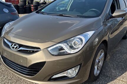Hyundai i40 136.000 km 7.490 &euro; Ludwigshafen am Rhein 67059