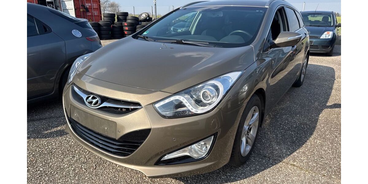 Hyundai i40 136.000 km 7.490 &euro; Ludwigshafen am Rhein 67059