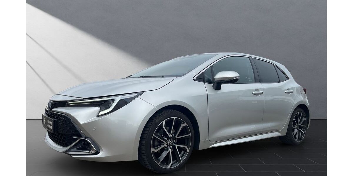 Toyota Corolla 34.245 km 27.750 &euro; Wesel 46485