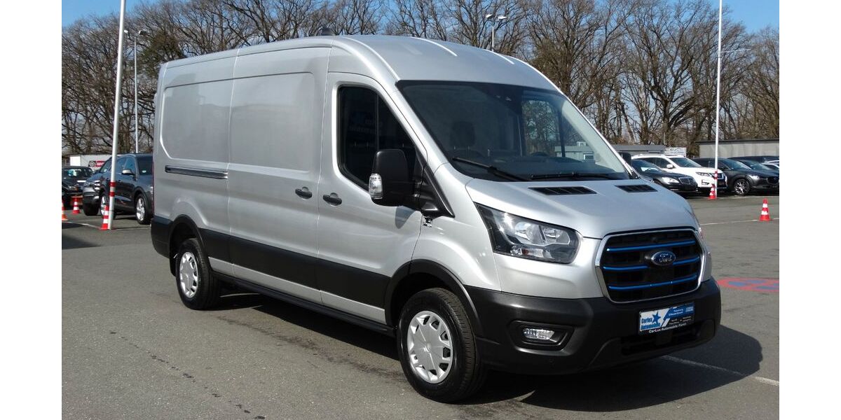 Ford Transit 4.637 km 35.450 &euro; Fürth bei Nürnberg 90763