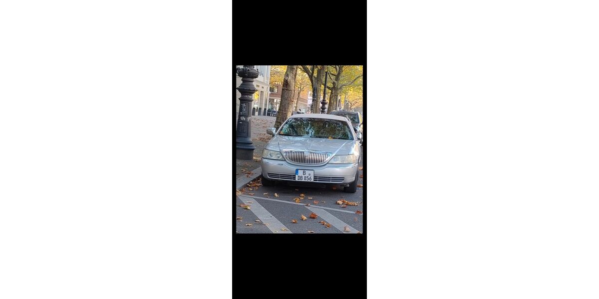 Lincoln Town Car 295.588 km 6.300 &euro; Berlin 13403