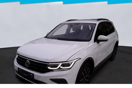 VW Tiguan 59.516 km 26.990 &euro; Berlin 10587