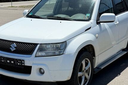 Suzuki Grand Vitara 244.000 km 2.450 &euro; Bisingen 72406