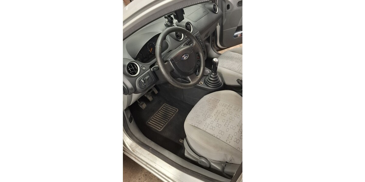 Ford Fiesta 146.081 km 1.800 &euro; Jardelund 24994