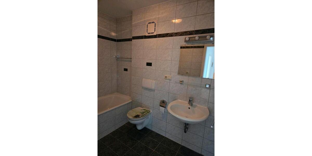 Dachgeschoßwohnung Schwandorf - 3 Zimmer, 94 m&sup2;, 250.000&euro; | Angebot:26806224