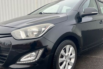 Hyundai i20 142.000 km 3.990 &euro; Berlin 12057
